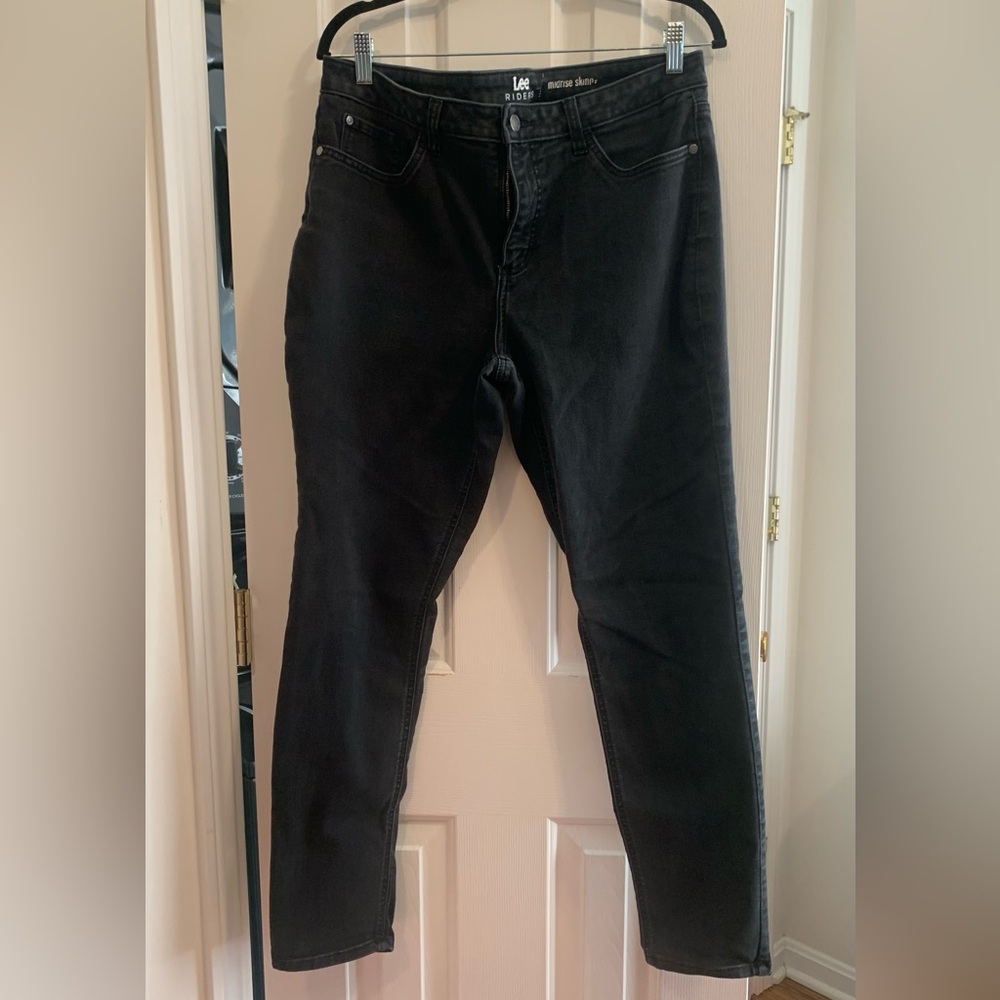 Lee Riders mid rise skinny jeans, size 3 juniors